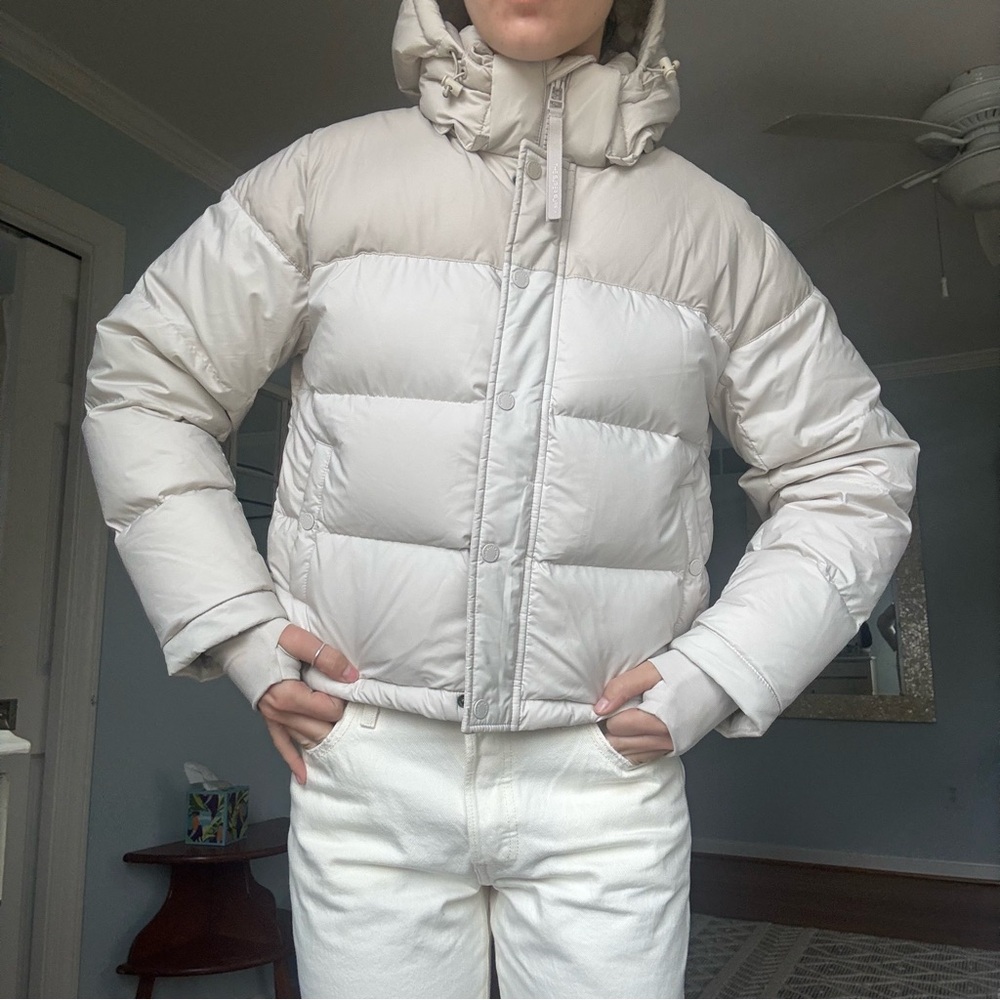 Aritzia Super Puff Jacket - Cream - SMALL